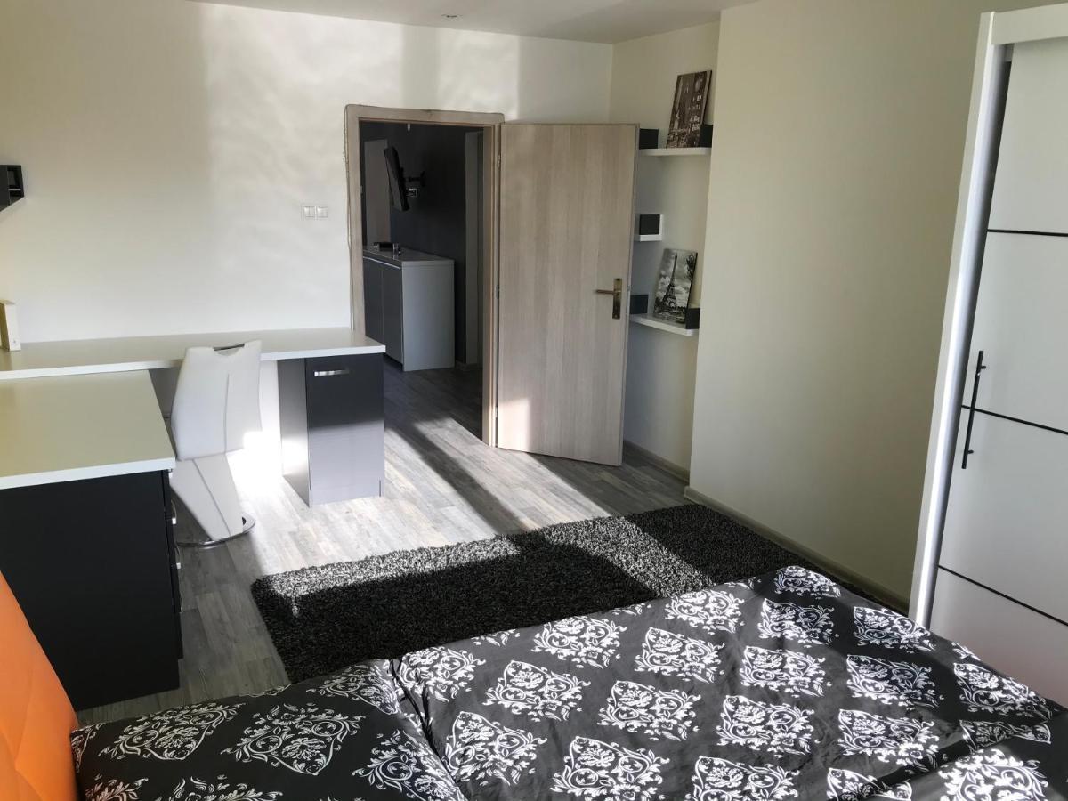Apartmán v úplnom centre Vranov nad Toplou Esterno foto